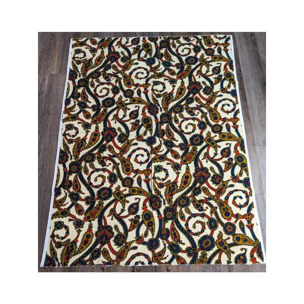 1.75 Yds Vintage 1970's PAISLEY SCREEN PRINT Cotton Decorator Upholstery Fabric